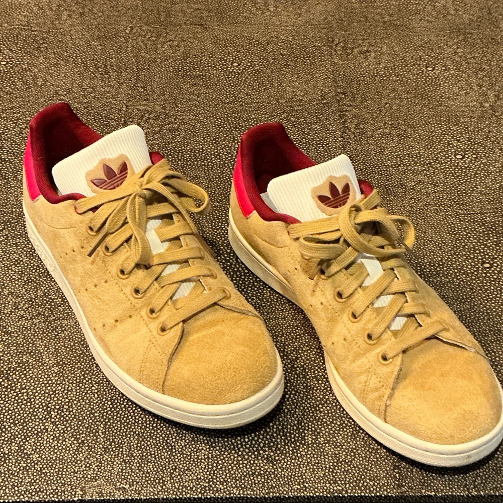 Adidas Stan Smith “Be The Peanut To My Jelly”